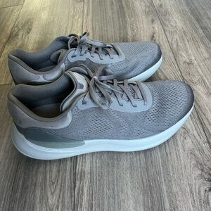 lululemon athletica Gray Men's Beyondfeel Athletic Running Shoe Size 11.5